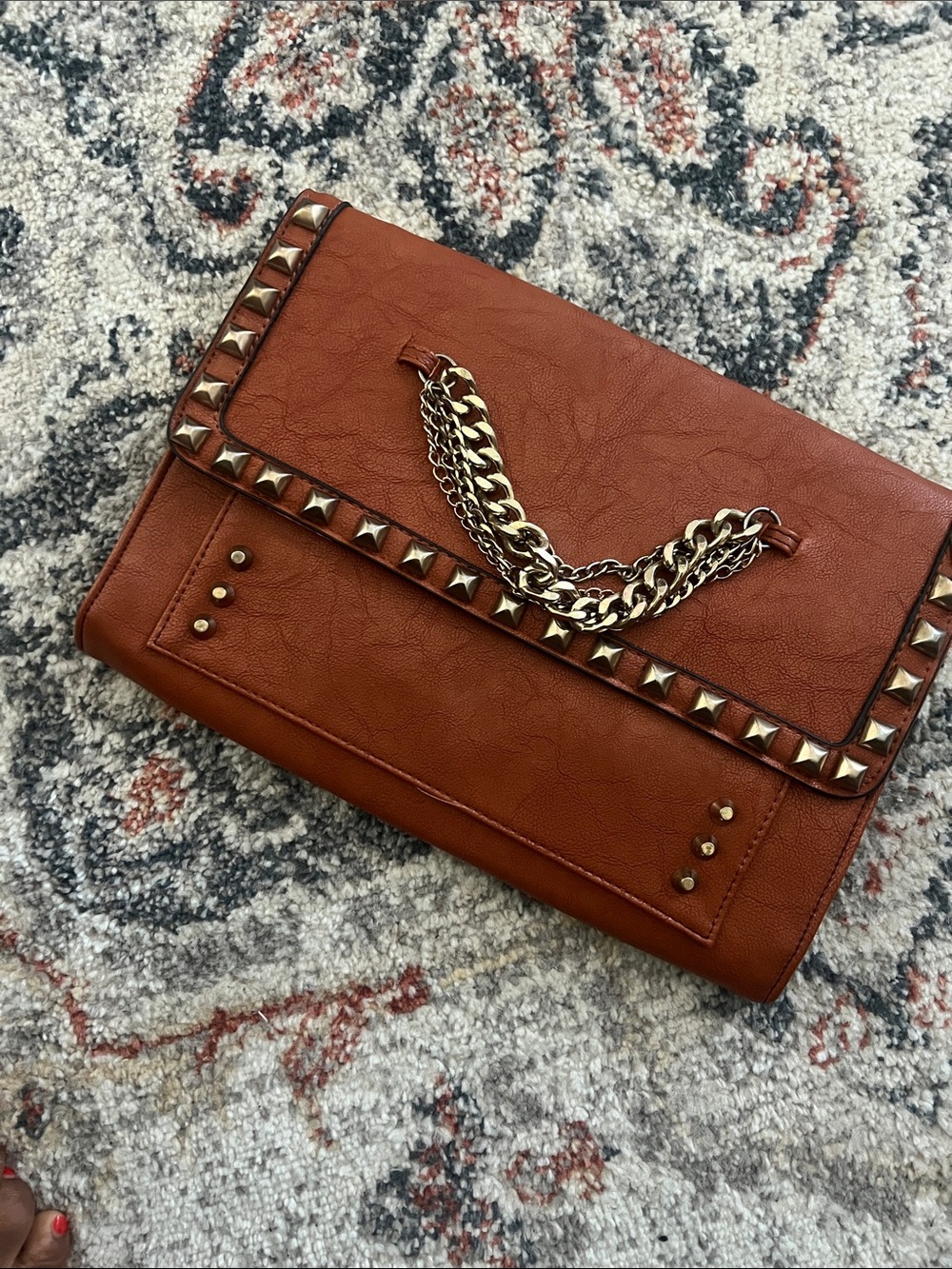 Stud-Trim Tan Leather Crossbody Bag with Gold Chain